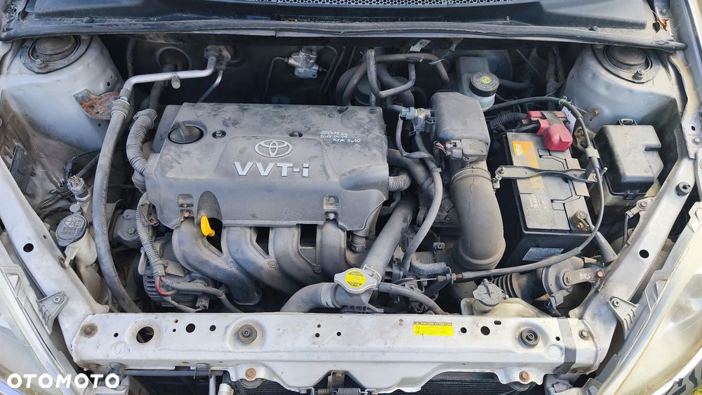 Toyota Yaris - 6
