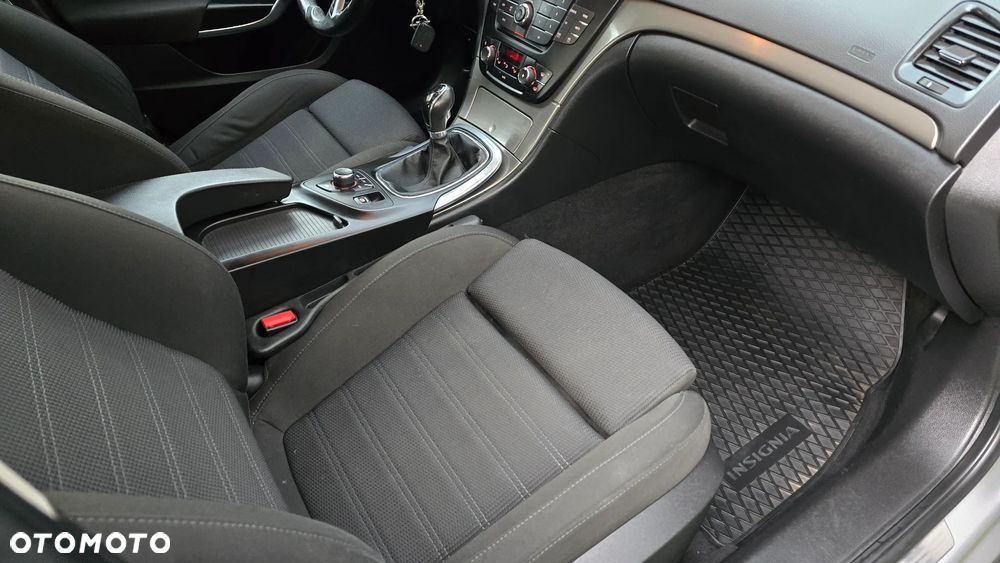 Opel Insignia - 14