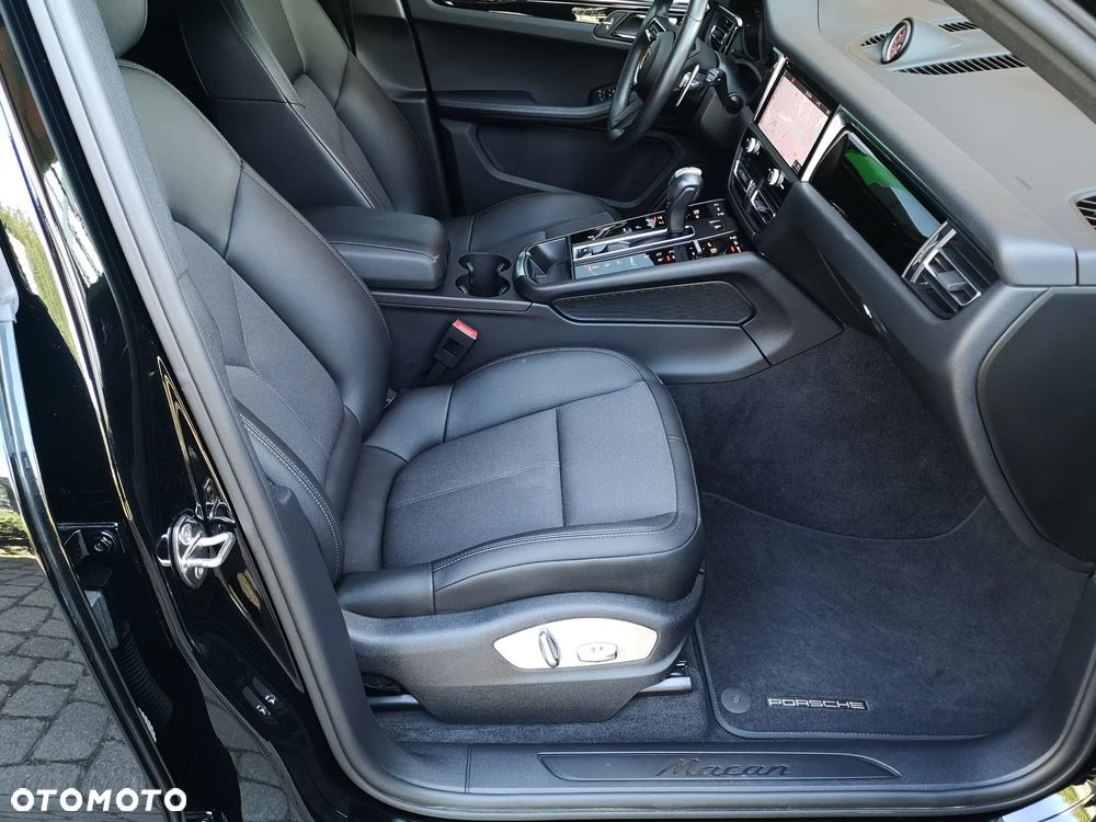 Porsche Macan Standard - 30