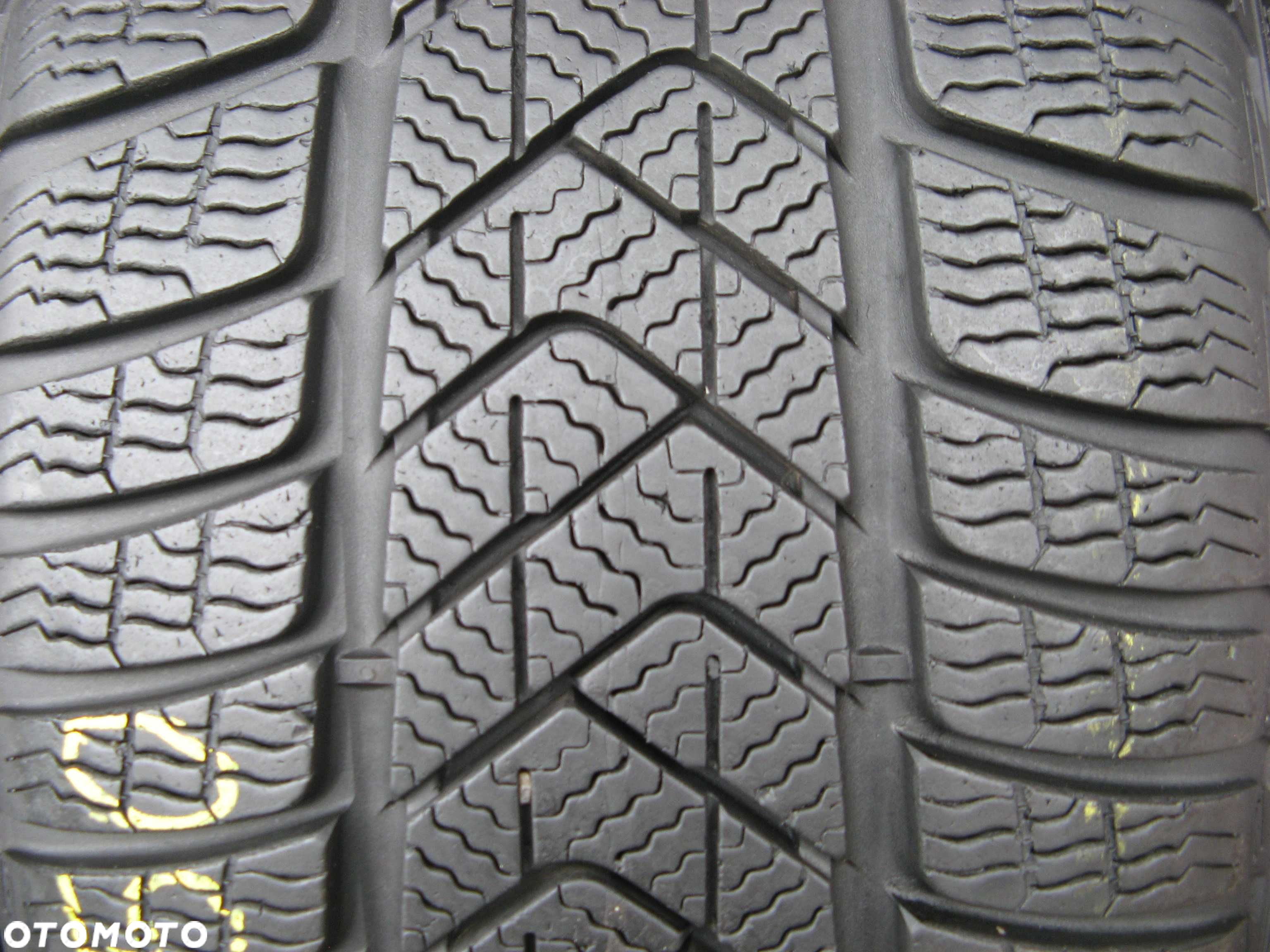 225/45R18 PIRELLI Winter SottoZero 3 - nr.0050 - 2