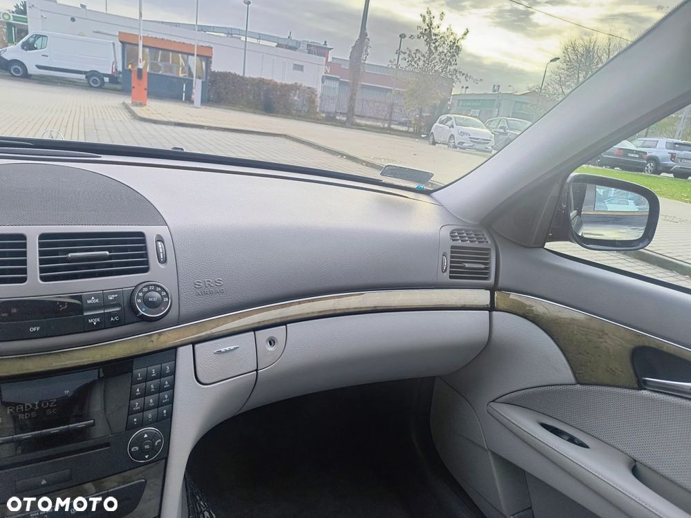 Mercedes-Benz Klasa E - 22