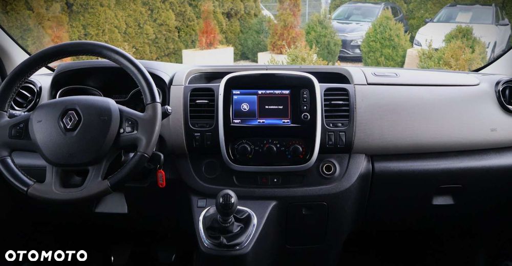 Renault Trafic - 12