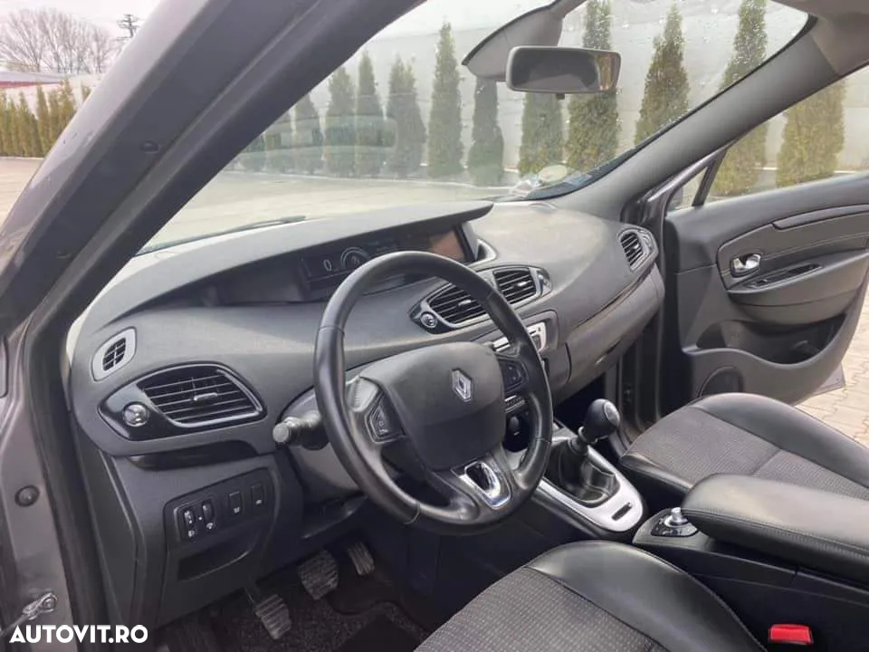 Renault Scenic - 5