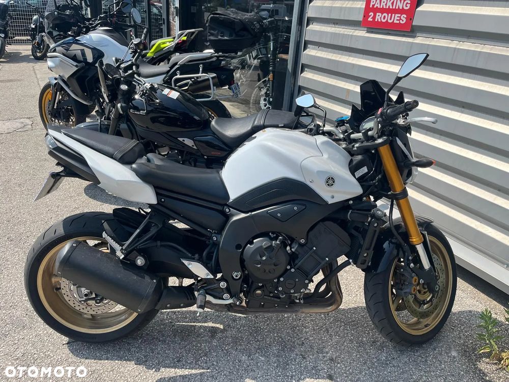 Yamaha FZ8 - 31