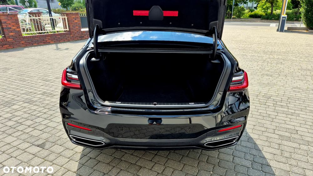 BMW Seria 7 730d sport - 10
