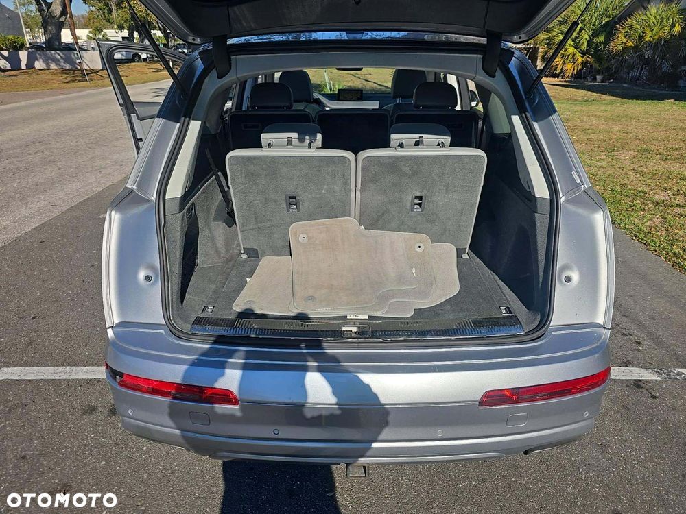 Audi Q7 3.0 TFSI Quattro Tiptronic - 7