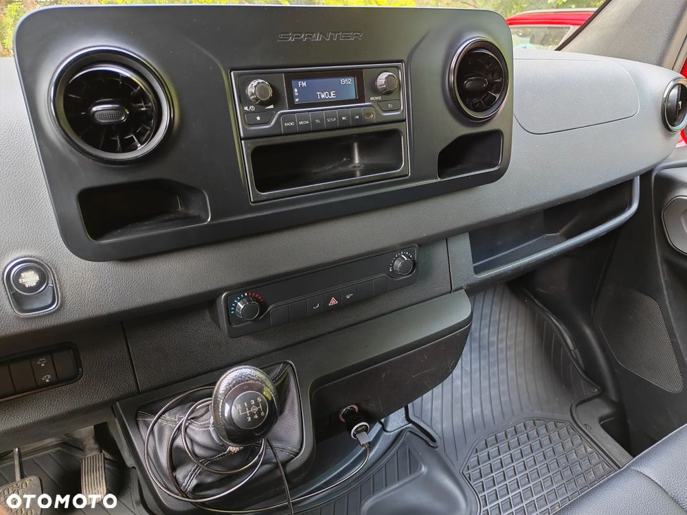 Mercedes-Benz Sprinter 211 - 20
