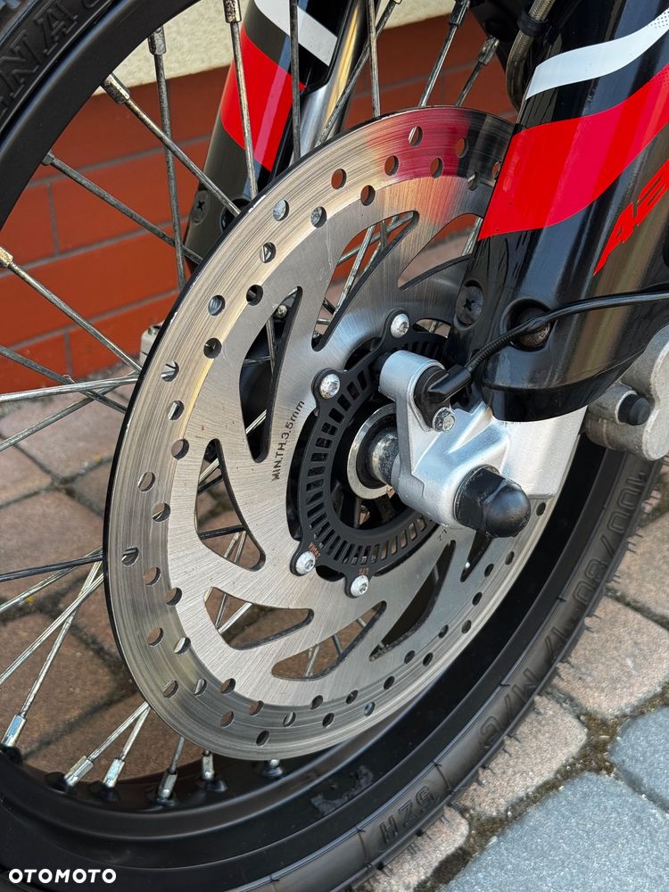 Aprilia Inny - 27