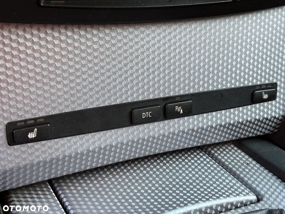 BMW Seria 5 530d - 24
