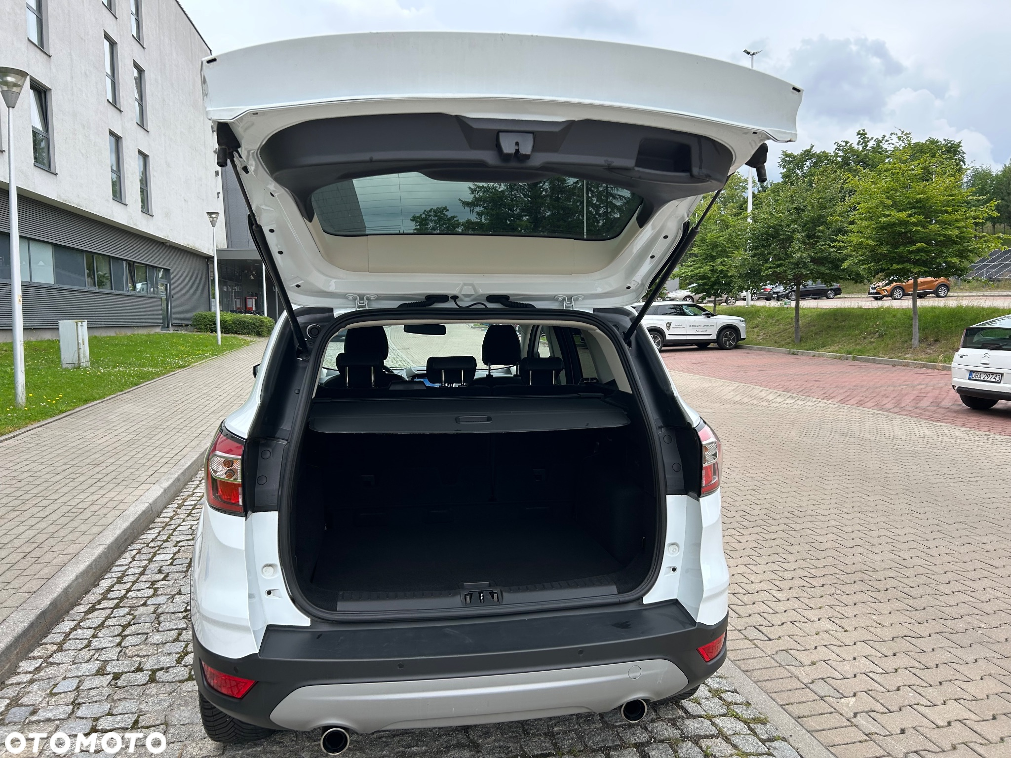 Ford Kuga 1.5 EcoBoost 2x4 Titanium - 21