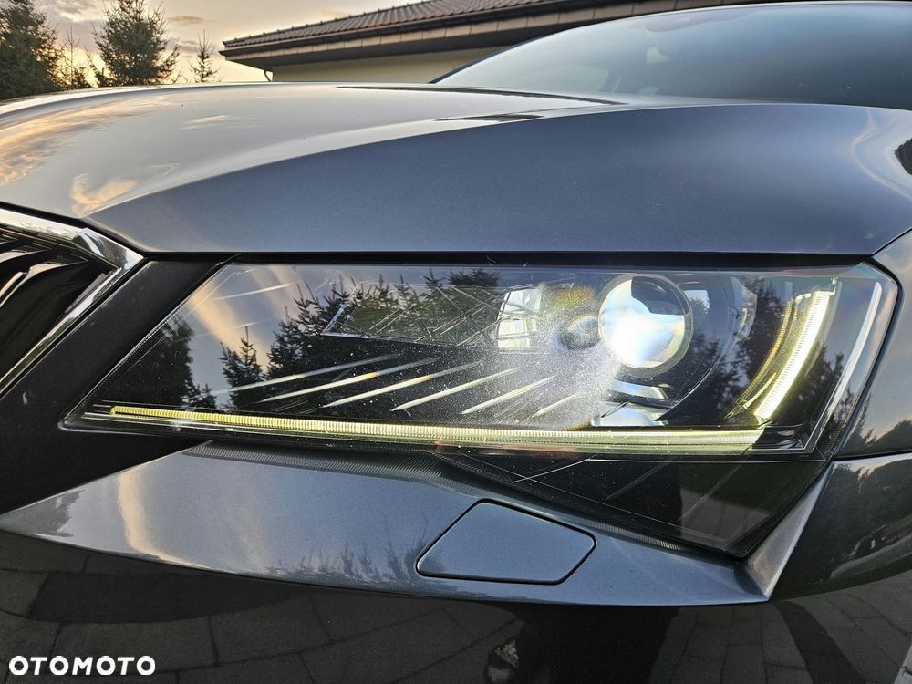 Skoda Superb 2.0 TDI Ambition DSG7 - 24