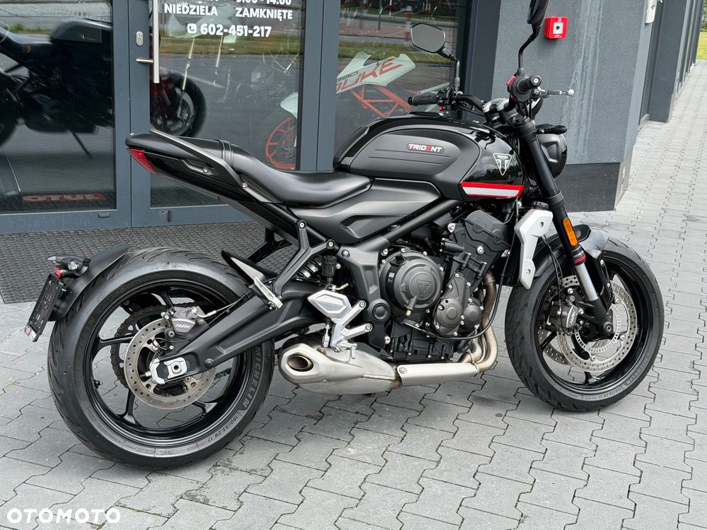 Triumph Trident - 4