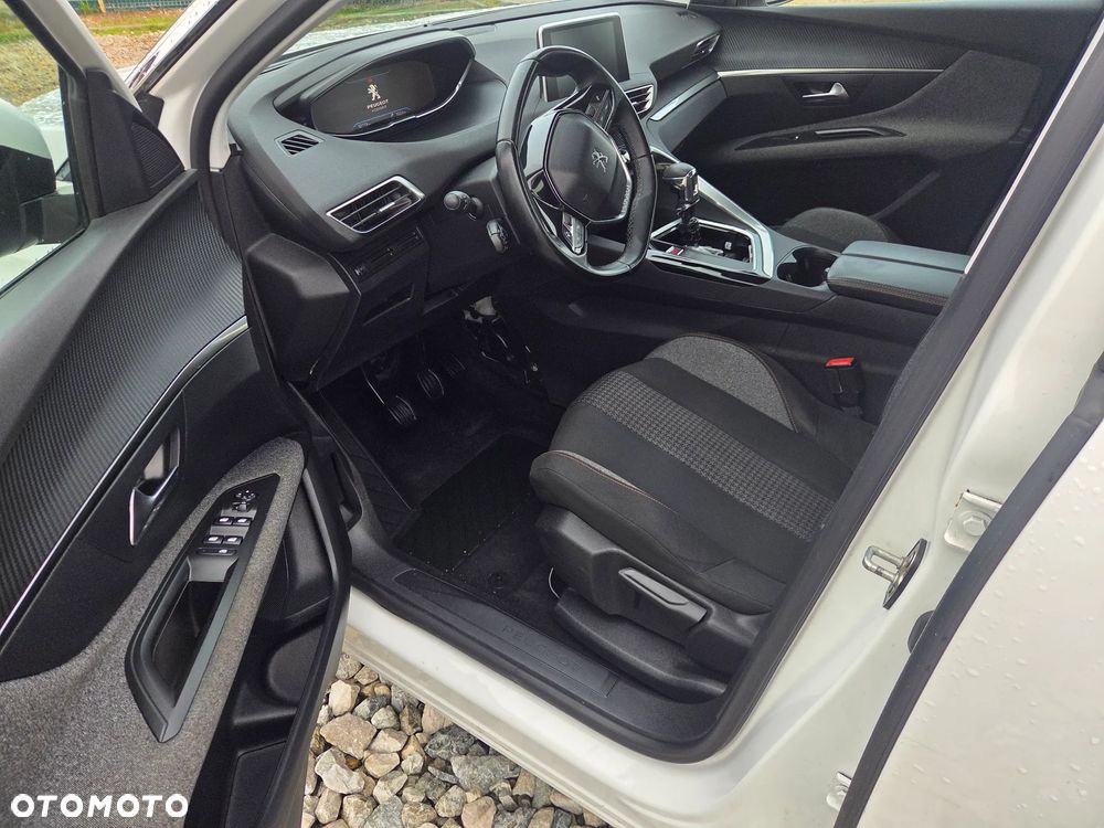Peugeot 3008 PureTech 130 Stop & Start GPF Active Pack - 17