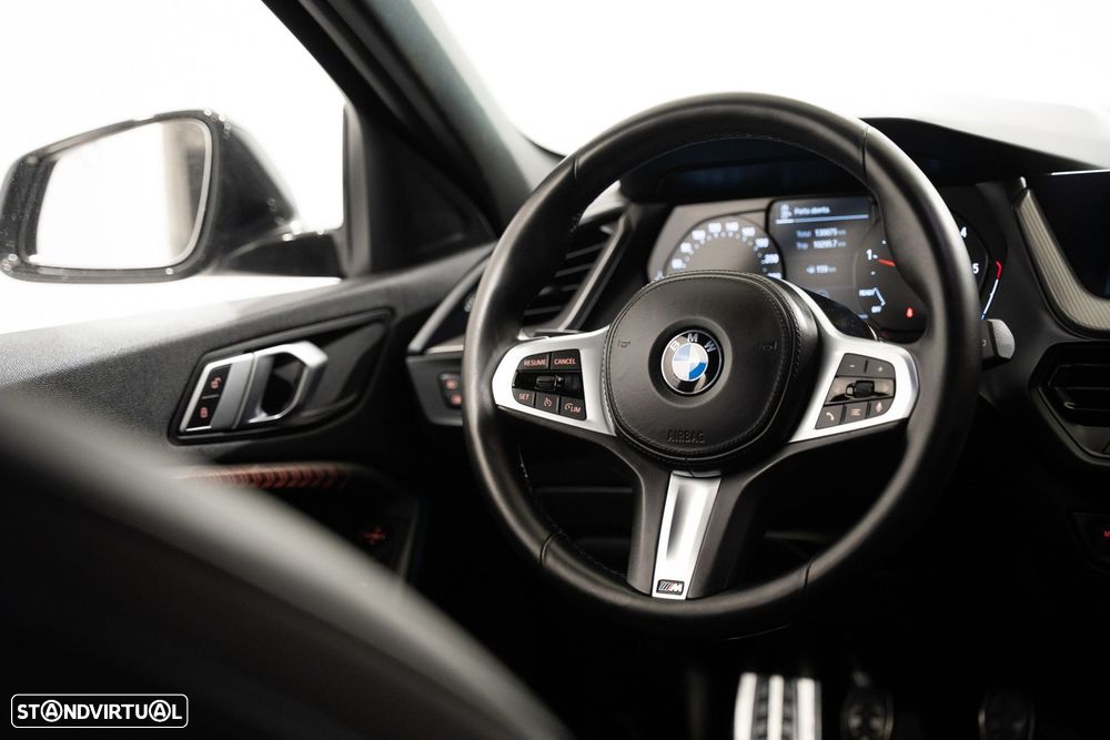 BMW 116 d Corporate Edition M — fotografia 10