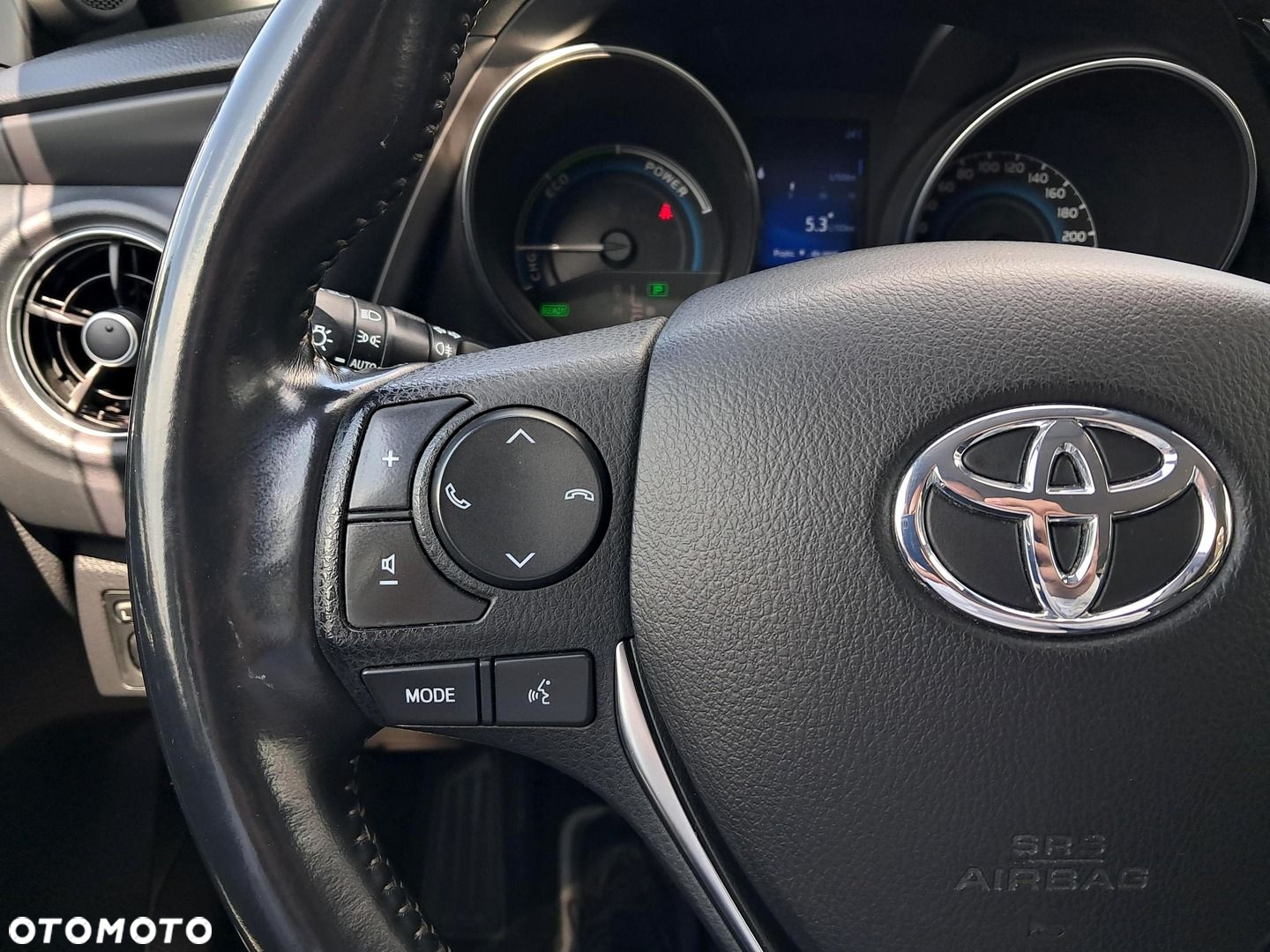 Toyota Auris Hybrid 135 Freestyle - 17