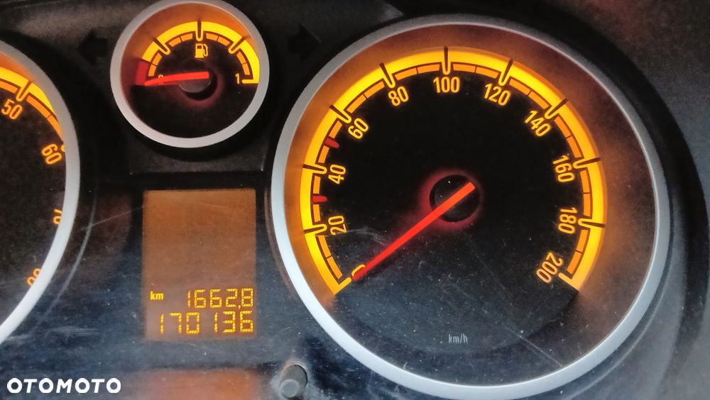 Opel Corsa 1.4 16V Sport - 6