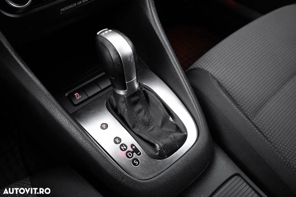 Volkswagen Golf Variant 2.0 TDI DPF DSG Highline - 19