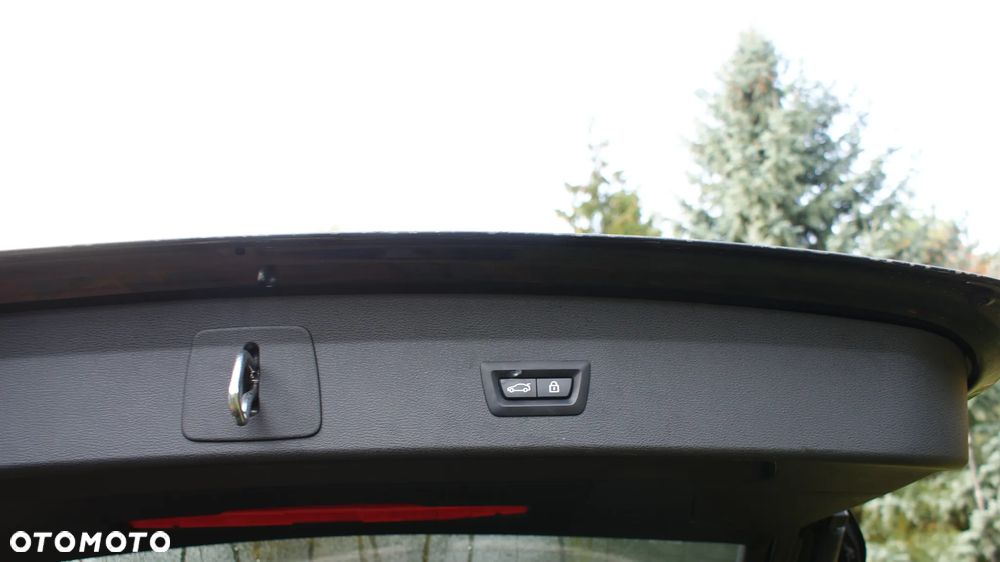 BMW X1 xDrive18d Business Edition - 10