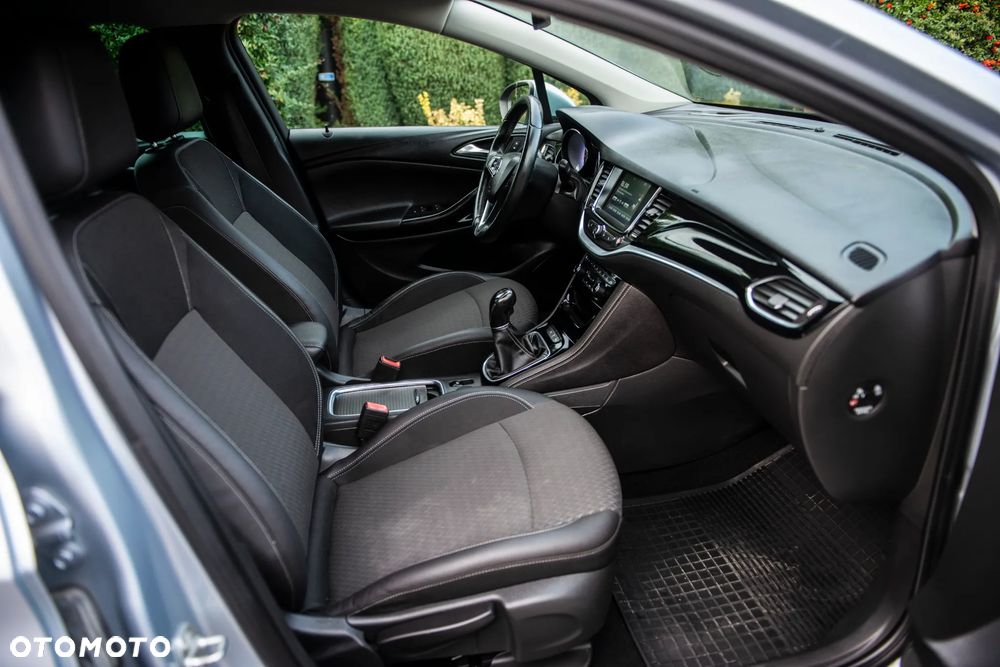 Opel Astra 1.4 Turbo Edition - 36