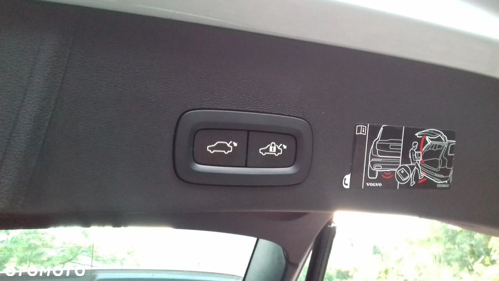 Volvo XC 40 - 24