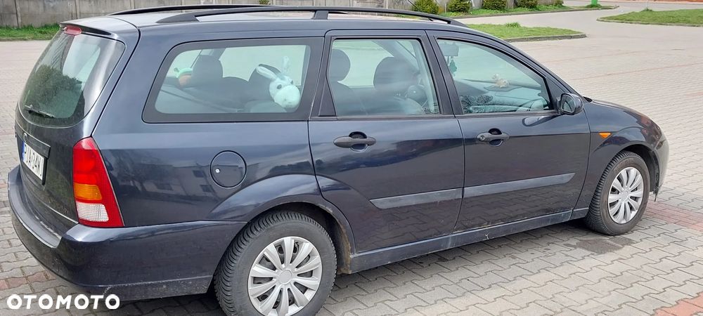 Ford Focus Ambiente - 4