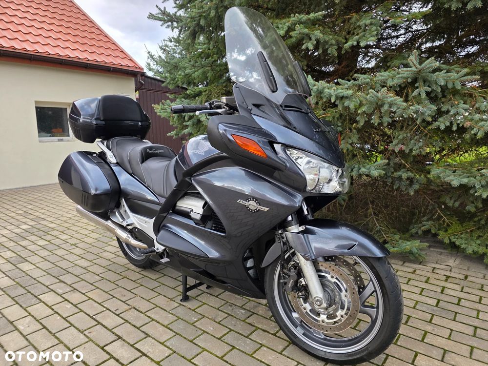 Honda ST - 22