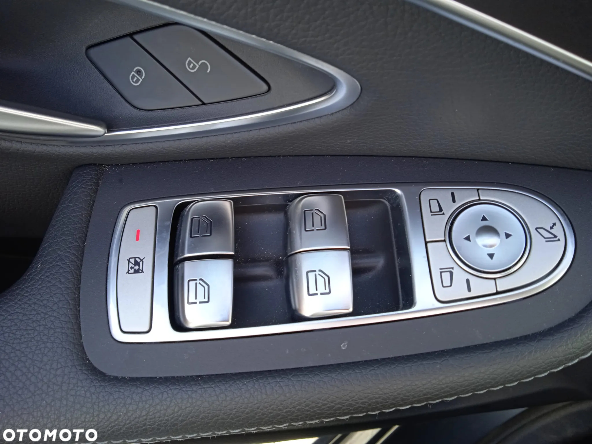 Mercedes-Benz Klasa C 220 d 4MATIC 9G-TRONIC - 13