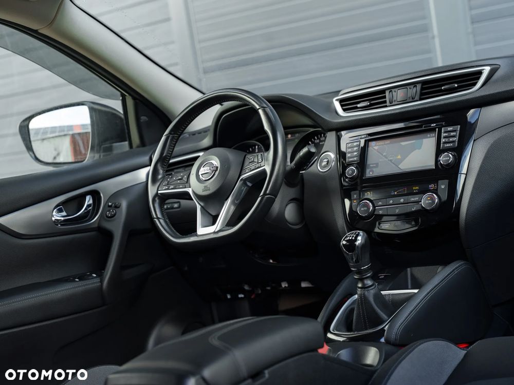 Nissan Qashqai 1.5 dCi N-Connecta - 18