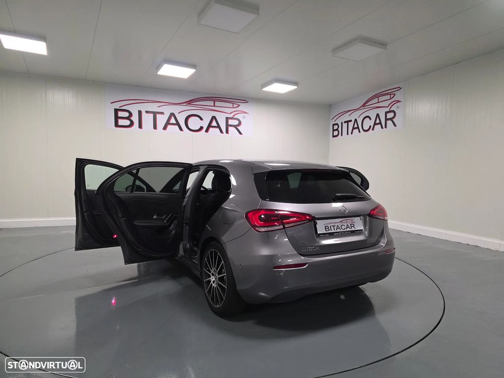 Mercedes-Benz A 180 d Style Plus Aut. - 31