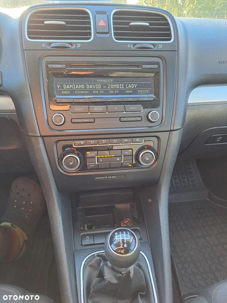 Volkswagen Golf VI 1.6 TDI Comfortline - 11