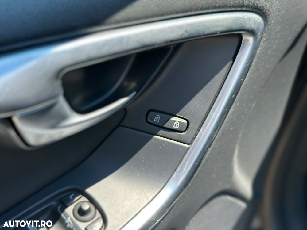 Volvo XC 60 D3 Start-Stop Momentum - 35