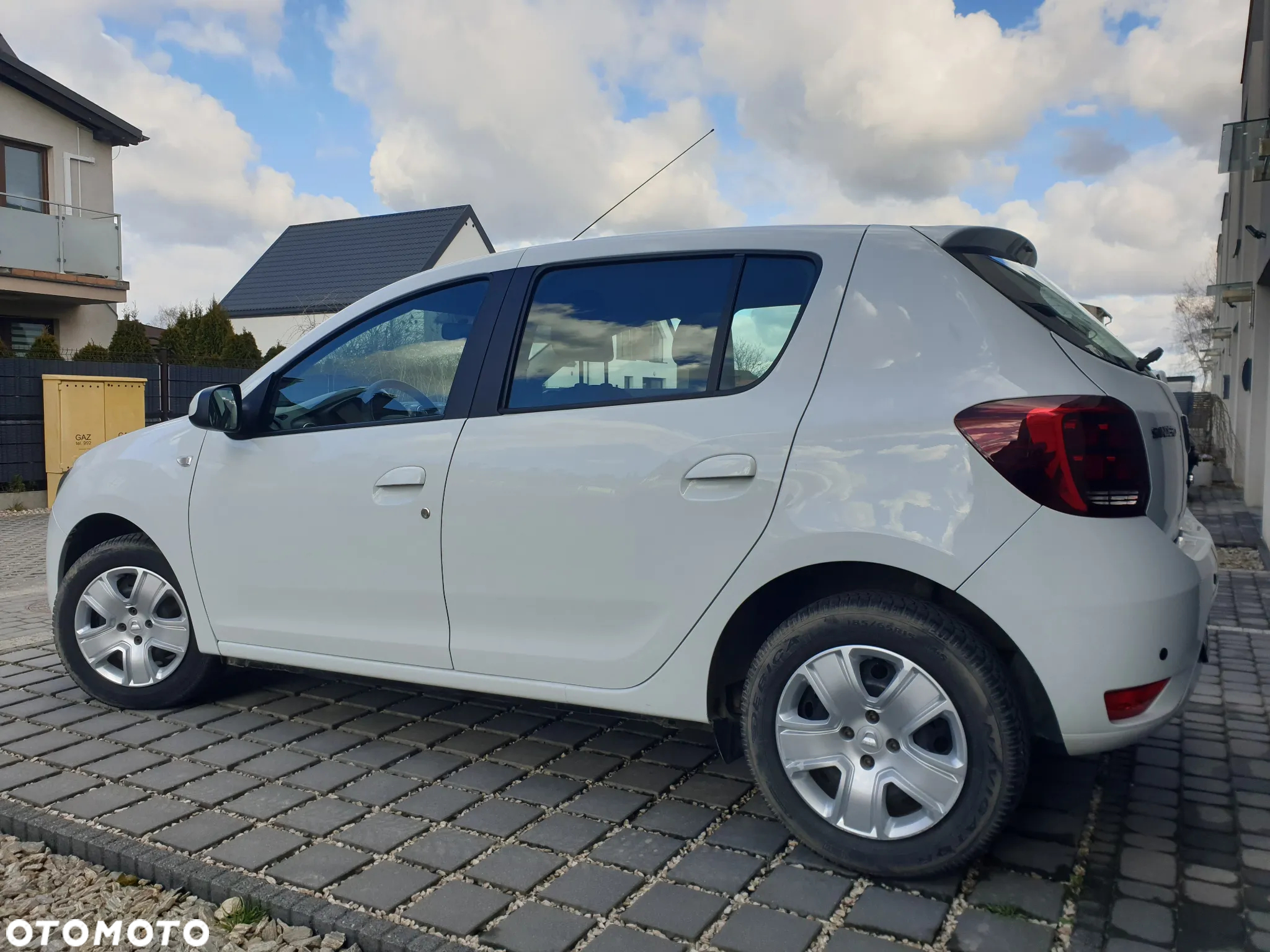 Dacia Sandero 1.0 SCe Laureate - 10