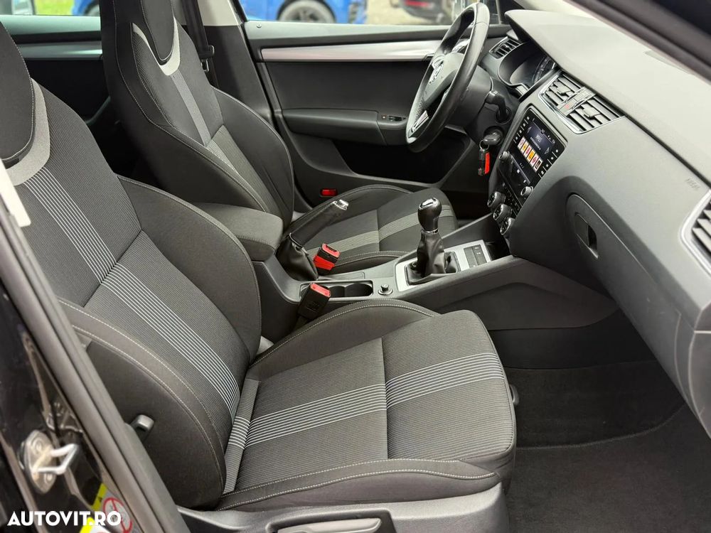 Skoda Octavia Combi Diesel 1.6 TDI Ambition - 27