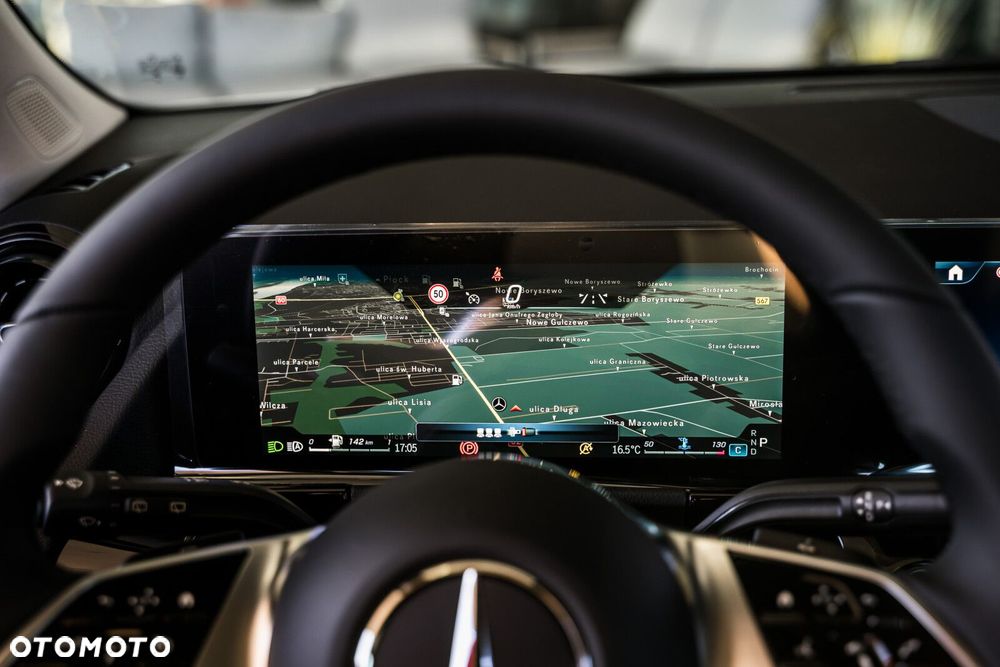 Mercedes-Benz GLA - 20