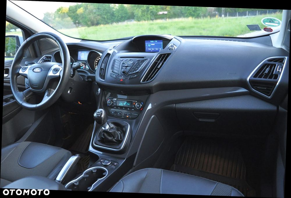 Ford Kuga 2.0 TDCi 2x4 Business Edition - 22