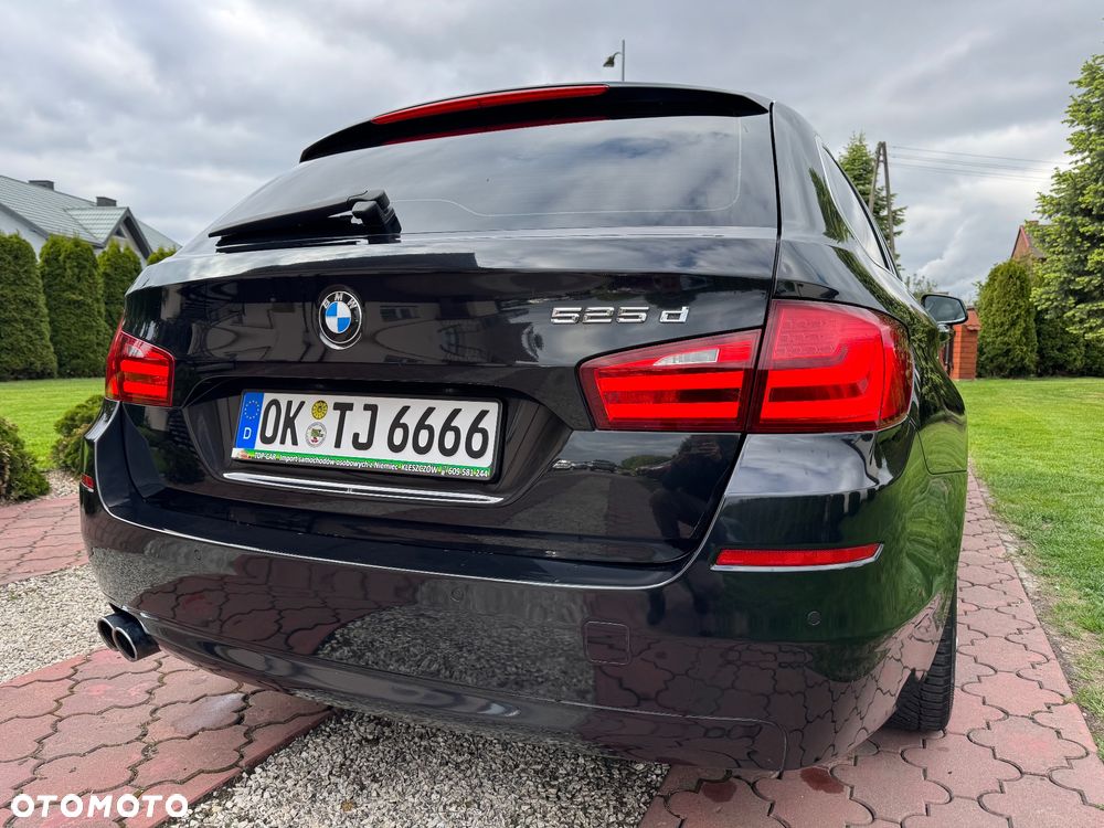 BMW Seria 5 525d Sport-Aut Luxury Line - 11