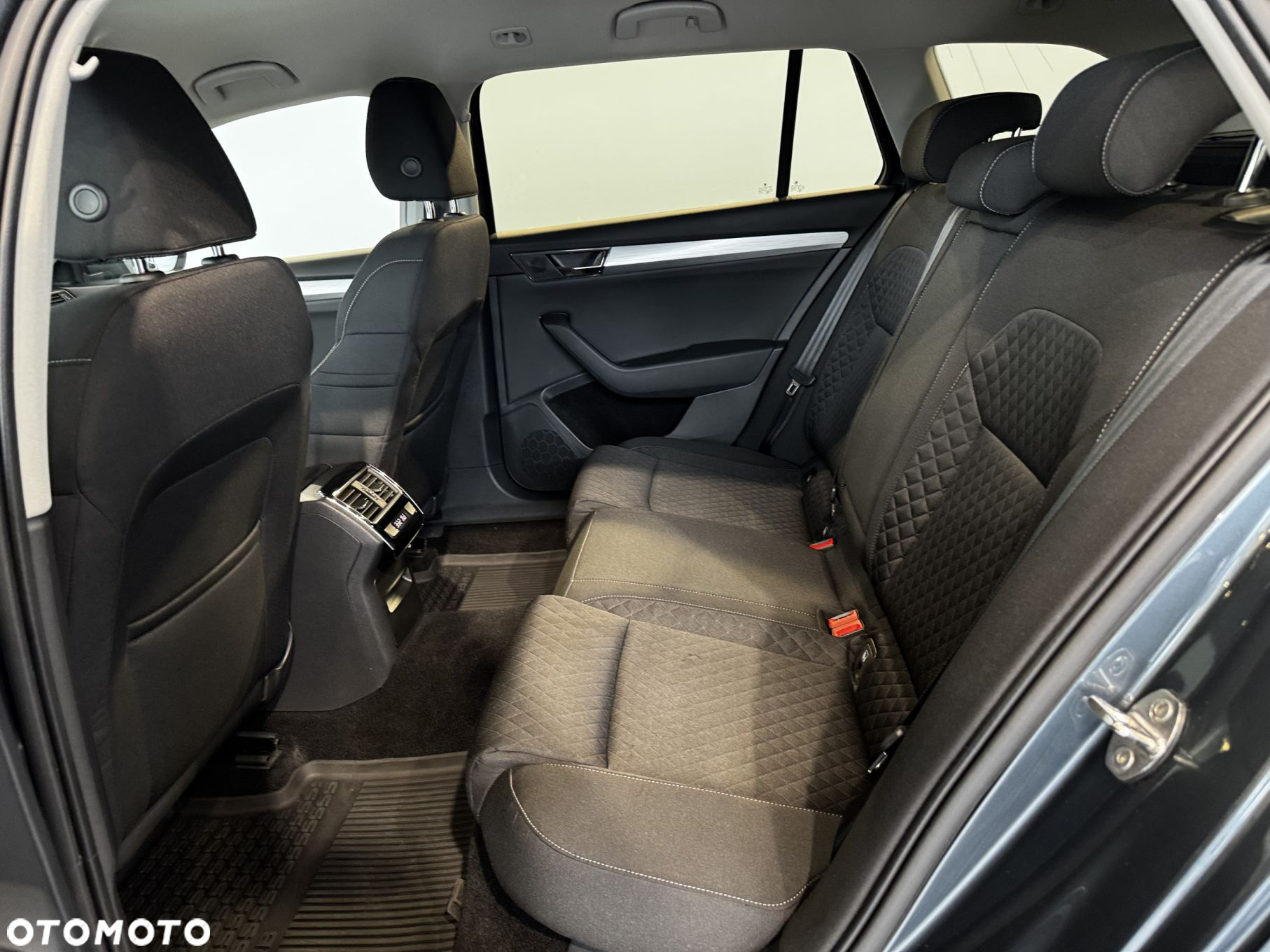 Skoda Superb - 14