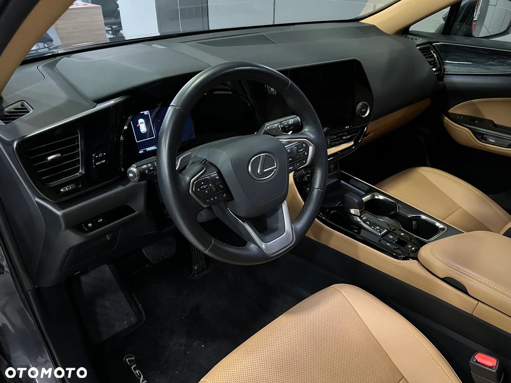 Lexus NX 350h Prestige 2WD - 18