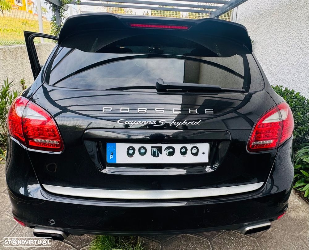 Porsche Cayenne S Hybrid - 8