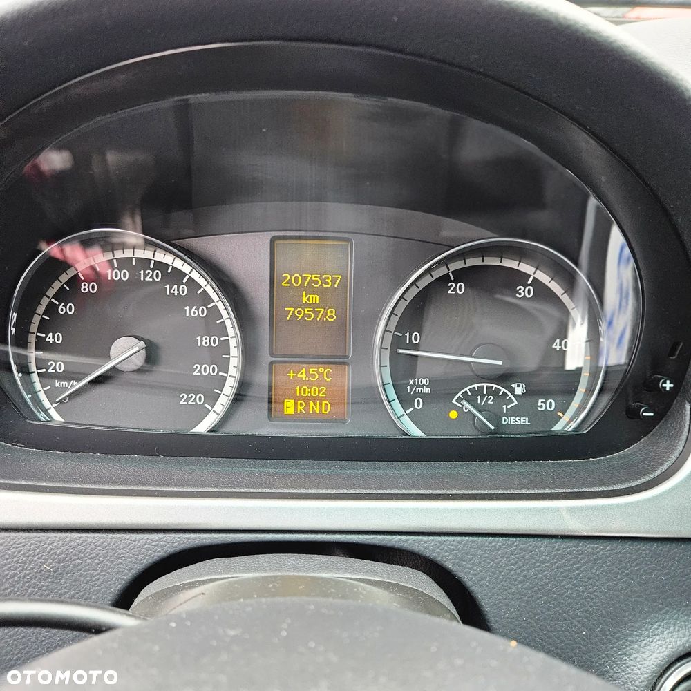 Mercedes-Benz Viano - 26