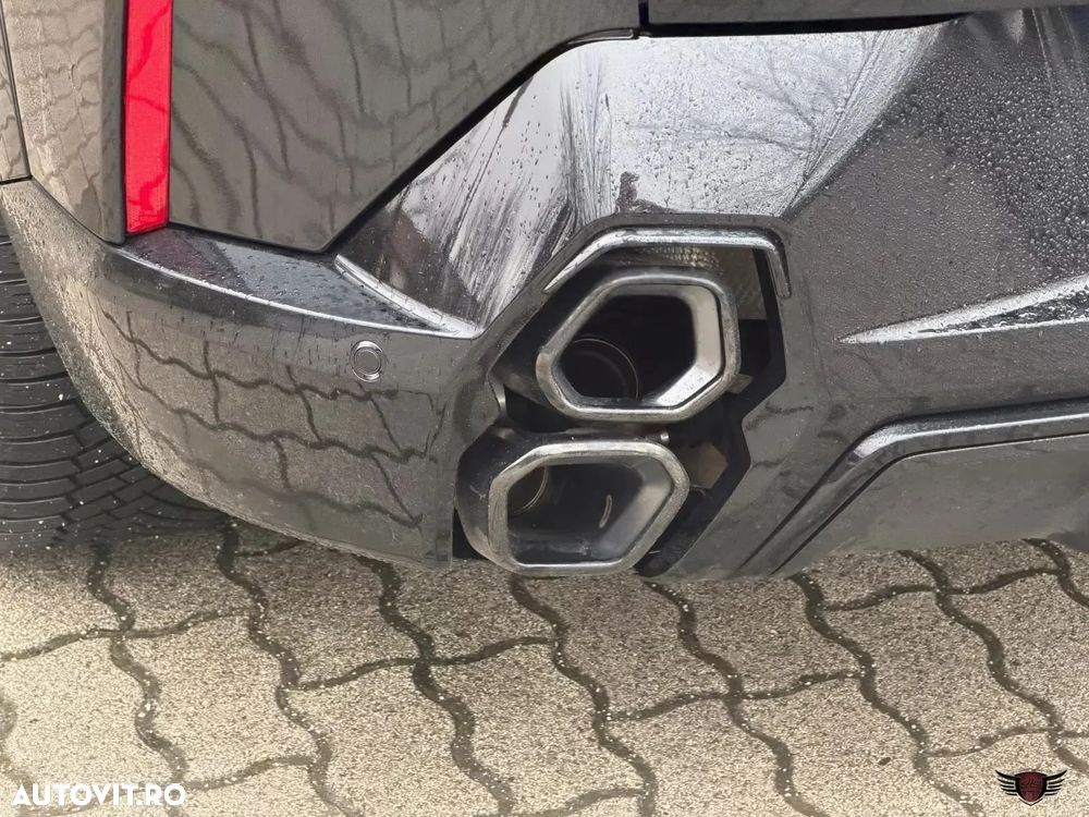 BMW XM 50e - 24