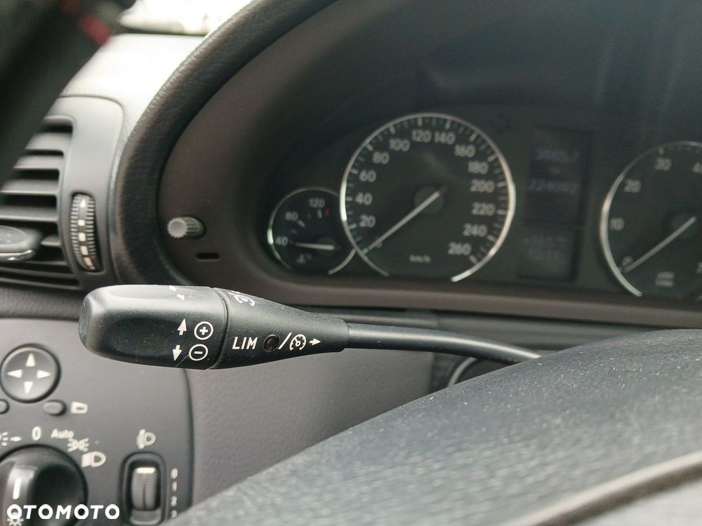 Mercedes-Benz Klasa C 200 Kompressor - 16