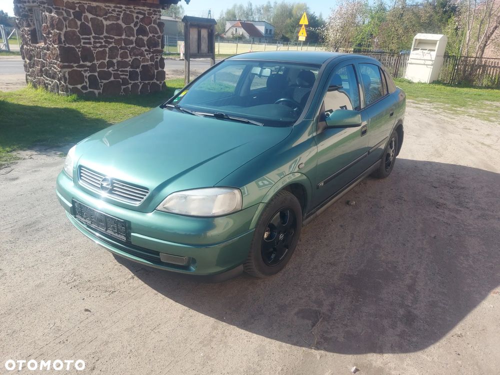 Opel Astra 1.6 16V Mid - 1