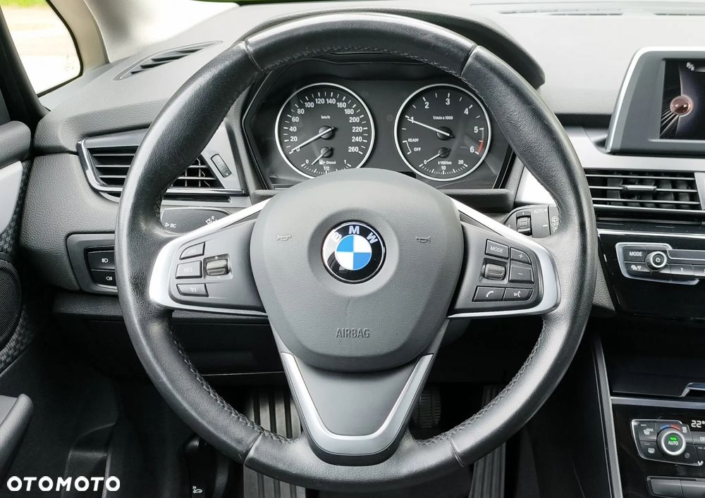 BMW Seria 2 216d Advantage - 25