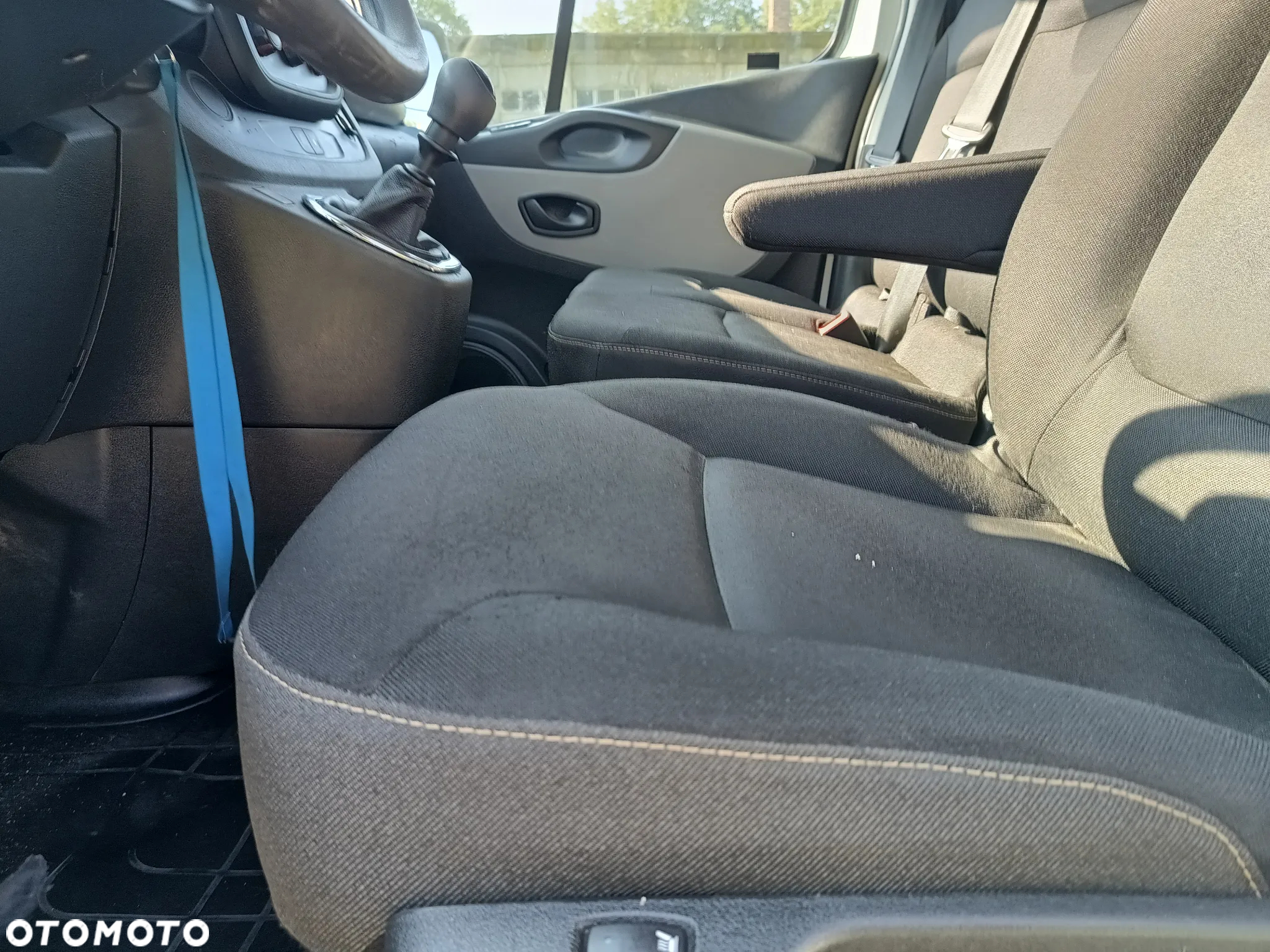 Renault Trafic 1.6 dCi diesel 121kM 2016 rok wersja L1H1 - 32