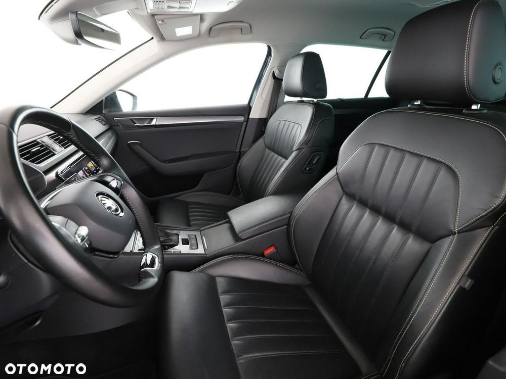 Skoda Superb 1.4 TSI Plug-In Hybrid Style DSG - 14