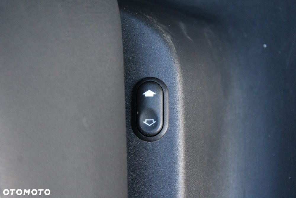 Jaguar F-Pace 3.0 TDV6 AWD R-Sport - 13