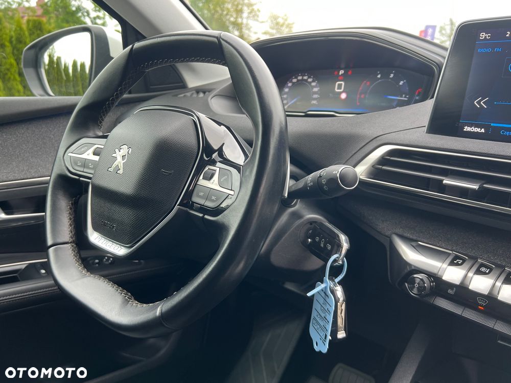 Peugeot 5008 1.5 BlueHDi Allure S&S EAT8 - 31