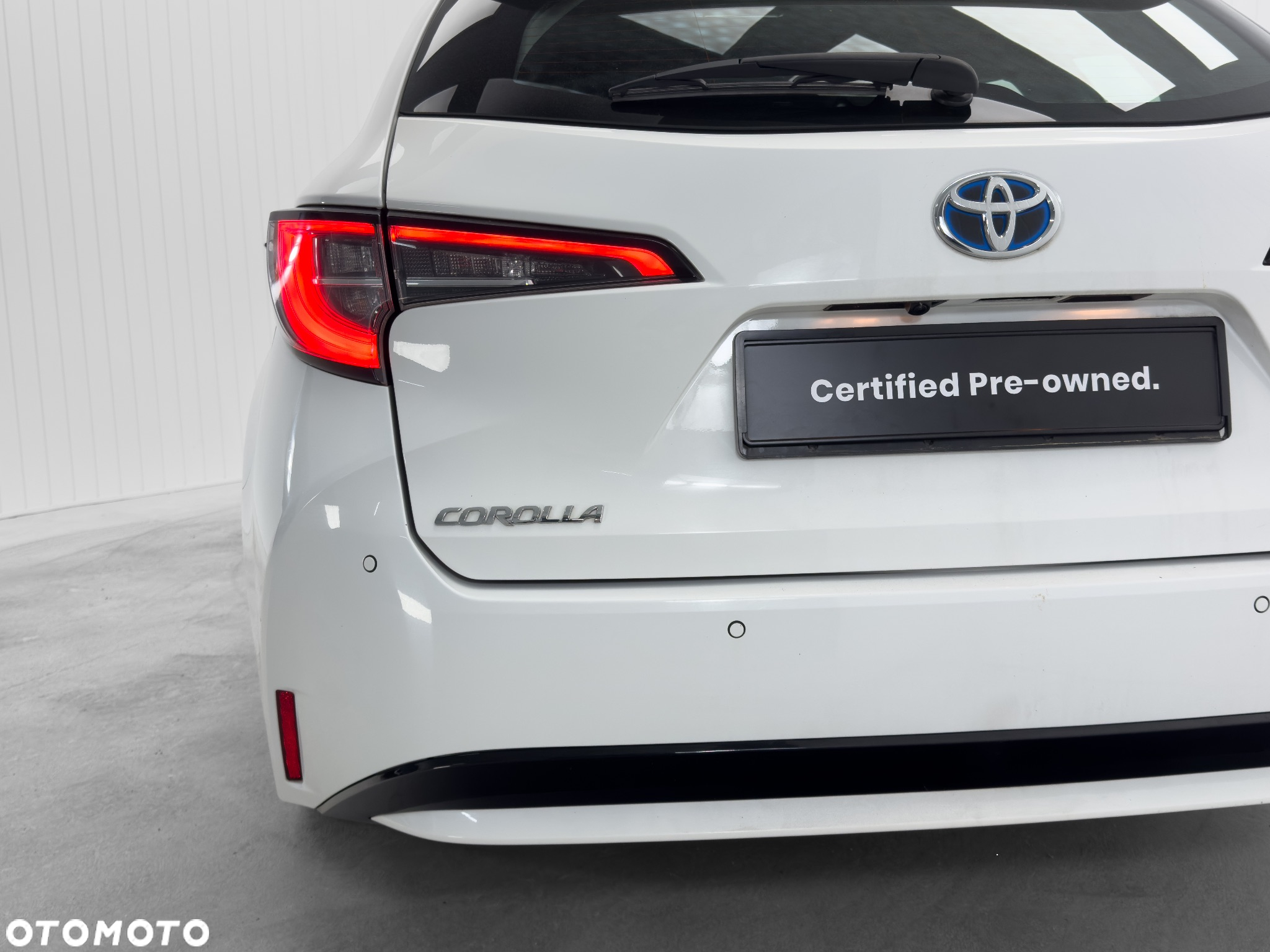 Toyota Corolla 1.8 Hybrid Active - 14