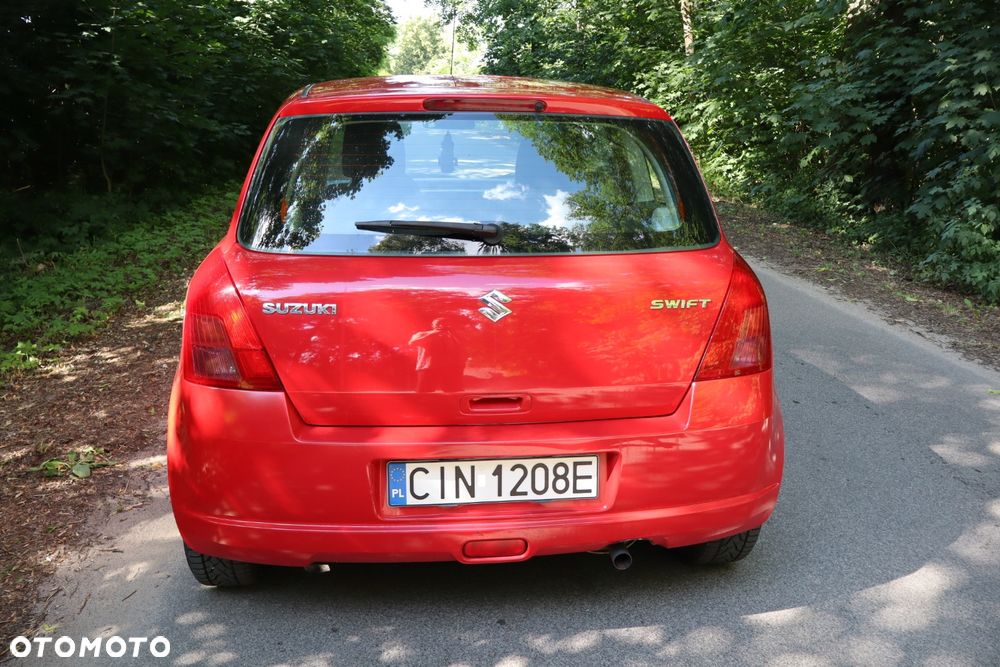 Suzuki Swift 1.3 GC - 23